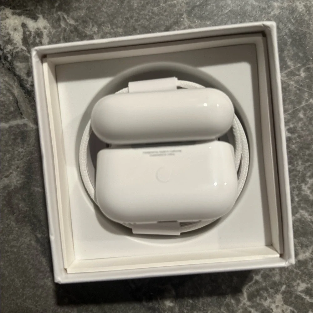Wireless Earbuds with Charging Case - White